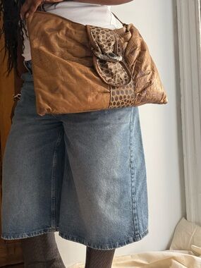 Croc Embossed Leather Shoulder Bag Brown Western 80s Chunky Buckle Crossbody